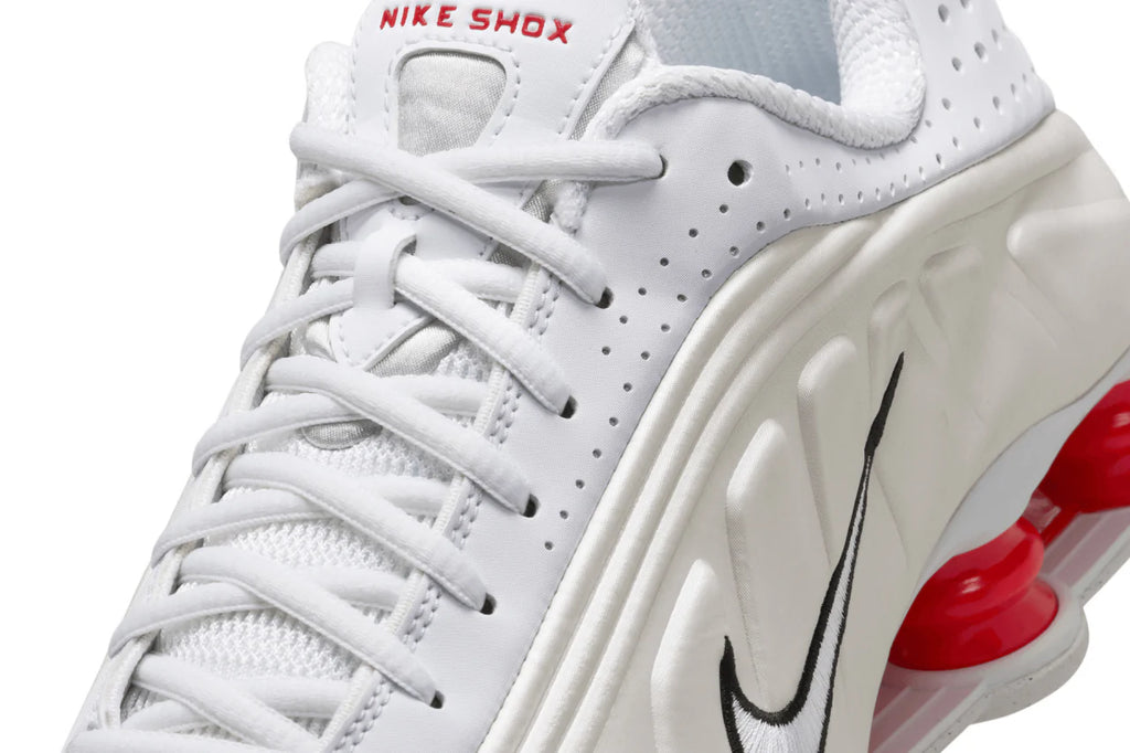 Nike Shox R4 'Phantom & Picante Red' sneaker