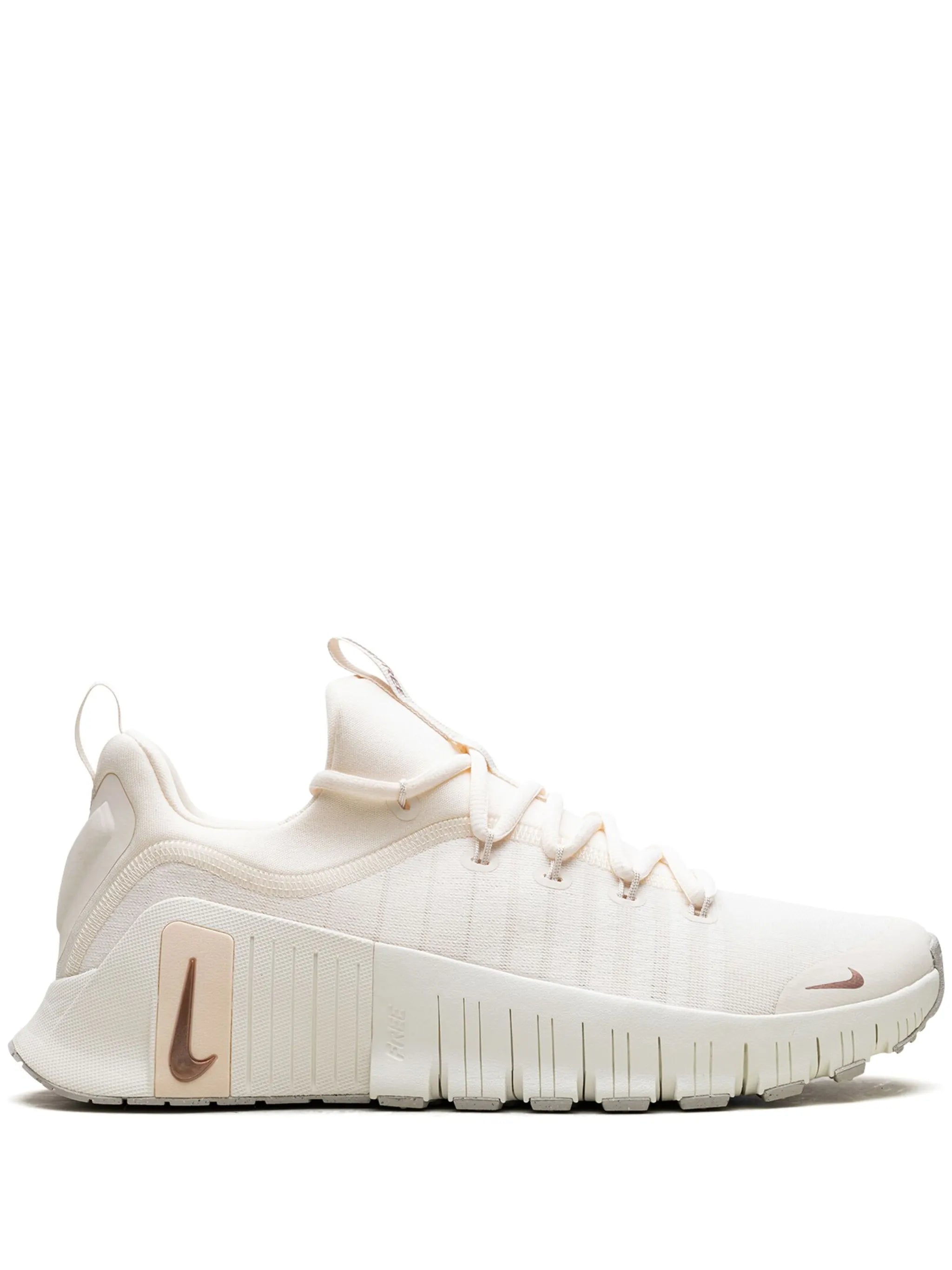 Nike's Free Metcon 5 “Creme” Sneaker