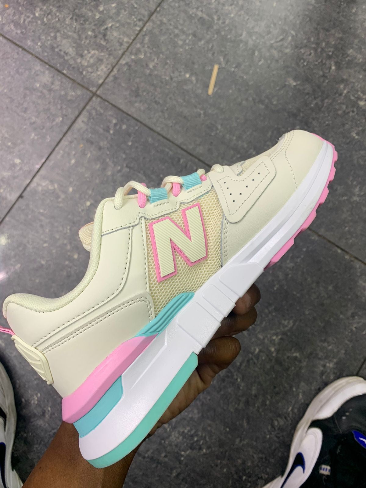 New Balance 999 Pink sneakers
